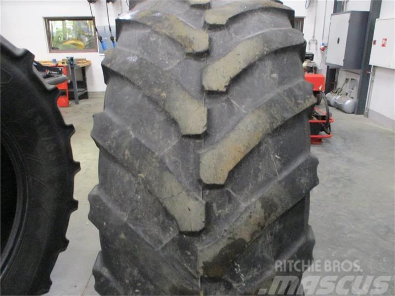 Trelleborg 650/65R38 TM800 1 stk dæk som lige er afmonteret f Däck, hjul och fälgar