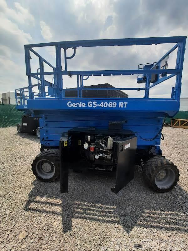 Genie GS-4069 RT Saxliftar