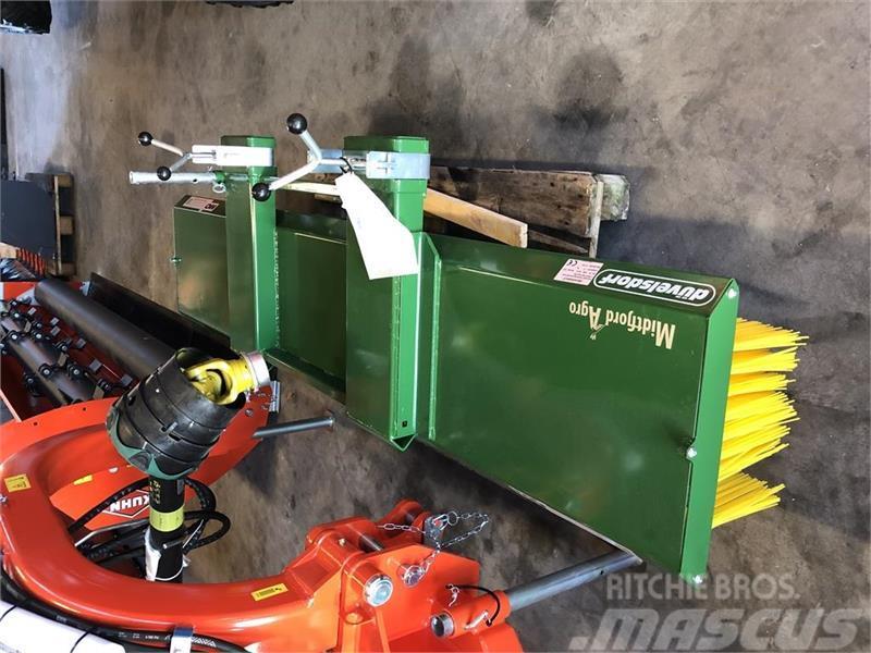Düvelsdorf Kost til pallegafler, 300 cm Övriga traktortillbehör