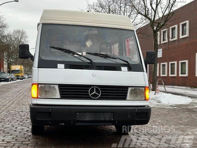 Mercedes-Benz 100 D / 9 Sitzer / Diesel Minibussar
