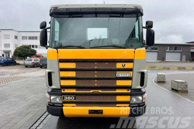 Scania R114 380 6x4 Lastväxlare med kabellift