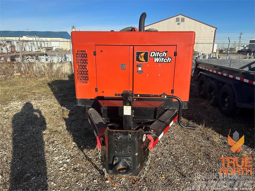 Ditch Witch HX30 Slamsugningsbil