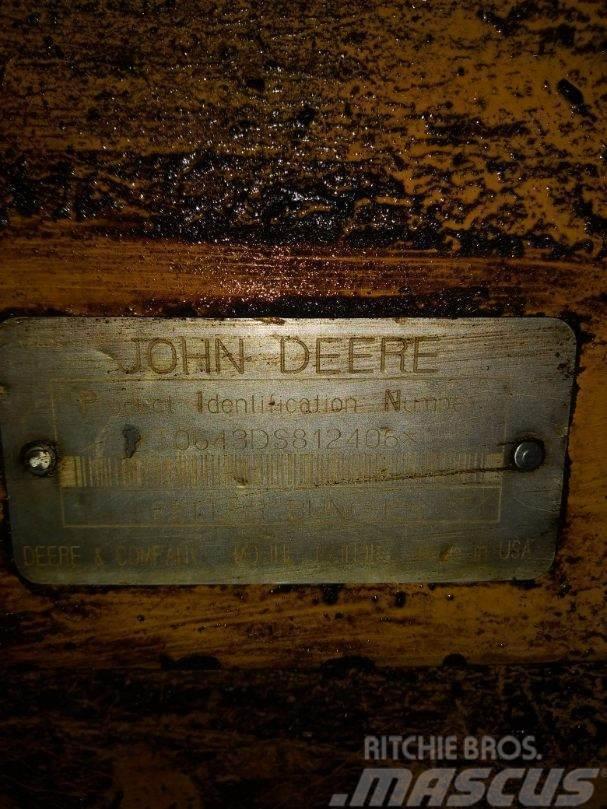 John Deere 643D Fällare-läggare