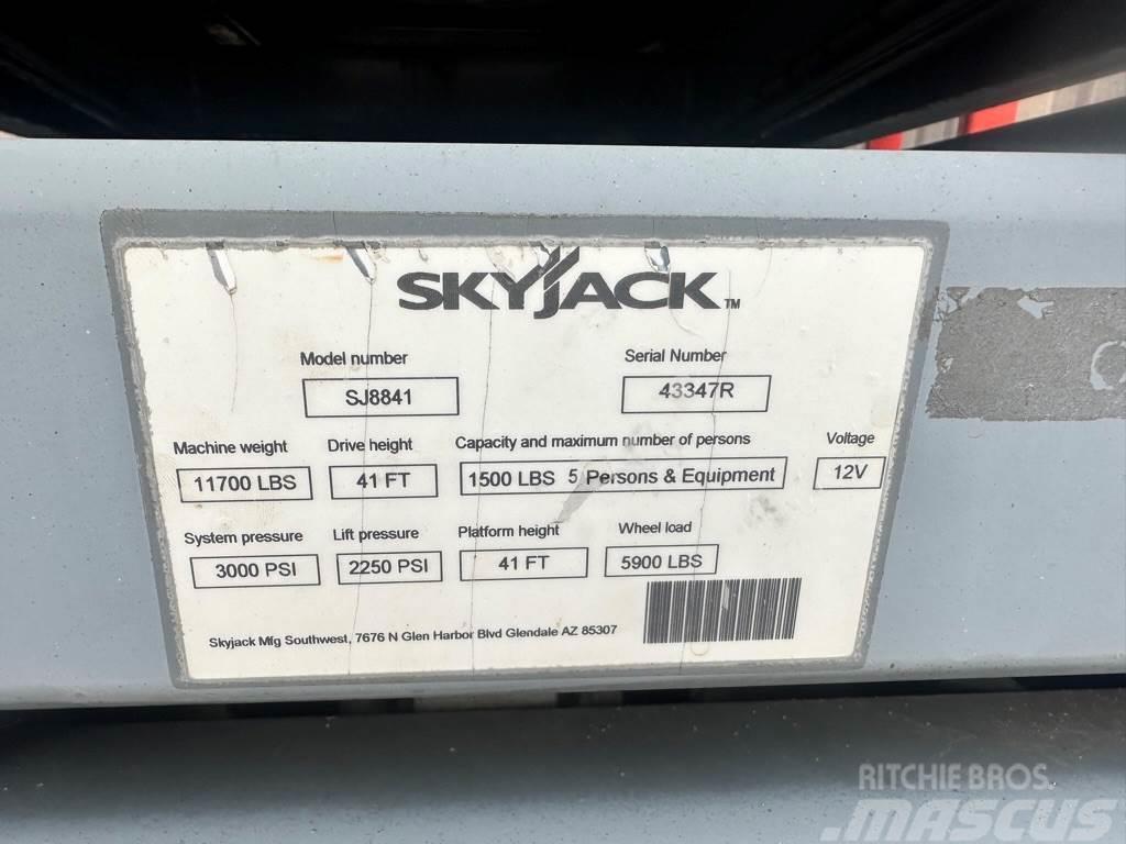 SkyJack SJ 8841 Personhissar och andra hissar
