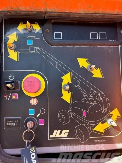 JLG 800S Personhissar och andra hissar
