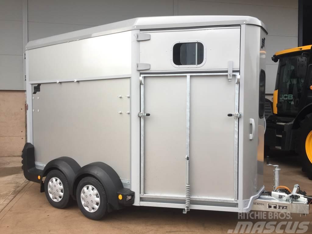 Ifor Williams HB511 horse box trailer Kombivagnar