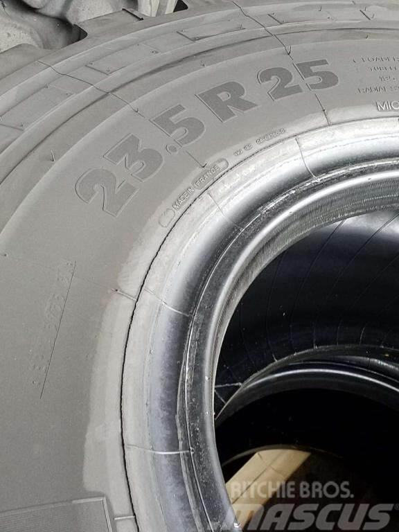 Michelin 23.5 R 25 Däck, hjul och fälgar