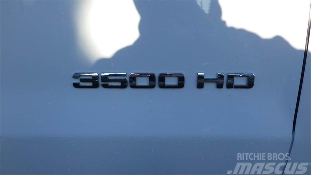 Chevrolet Silverado 3500HD Plogbilar