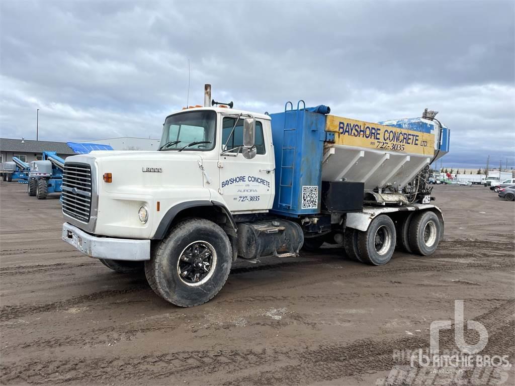 Ford LTS9000 Cementbil