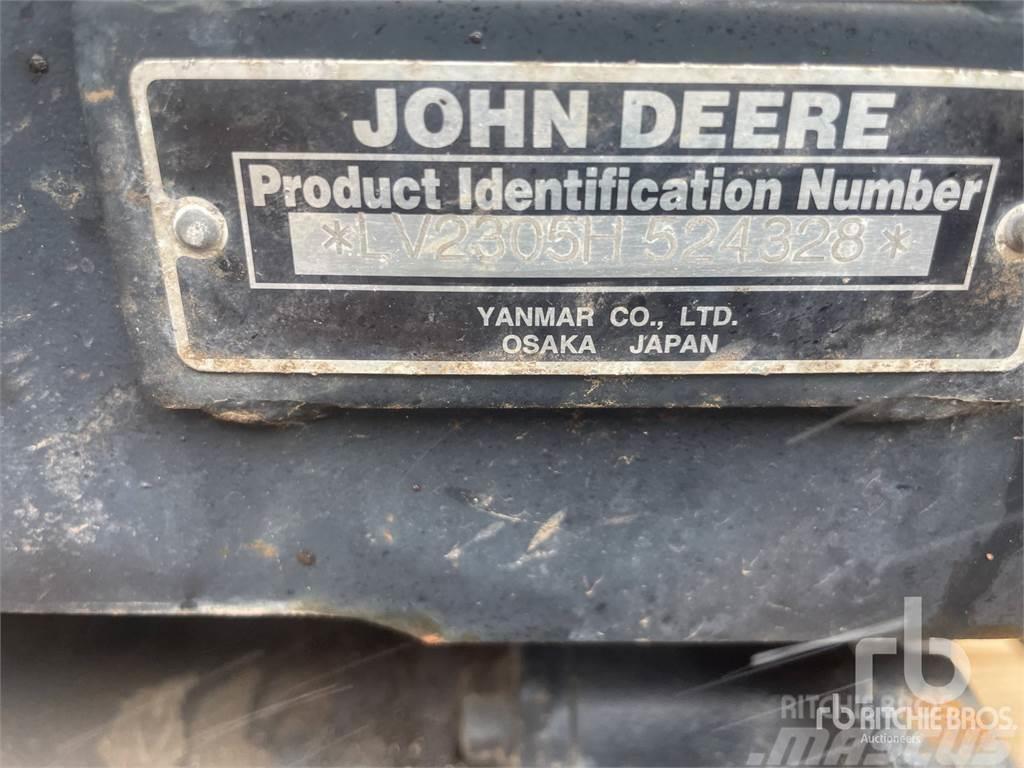 John Deere 2305 Kompakttraktorer