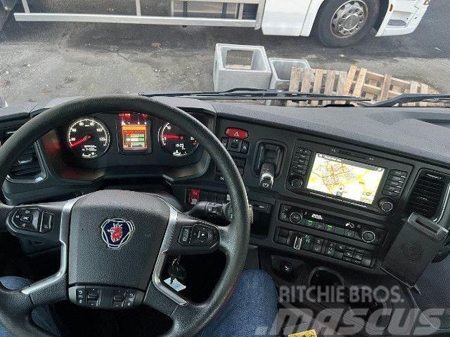 Scania P 450 B6x4HA Chassier
