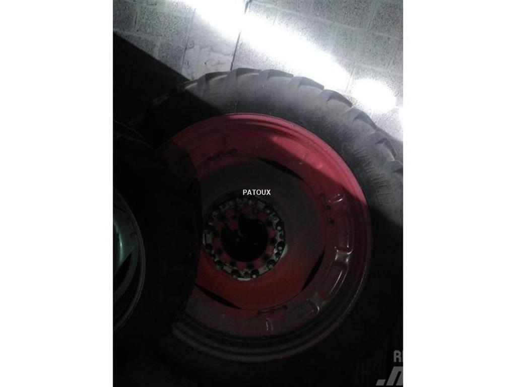Kleber 300/95R52 Däck, hjul och fälgar