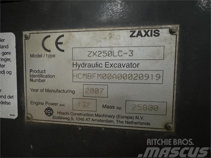 Hitachi Zaxis 250LC-3 Bandgrävare