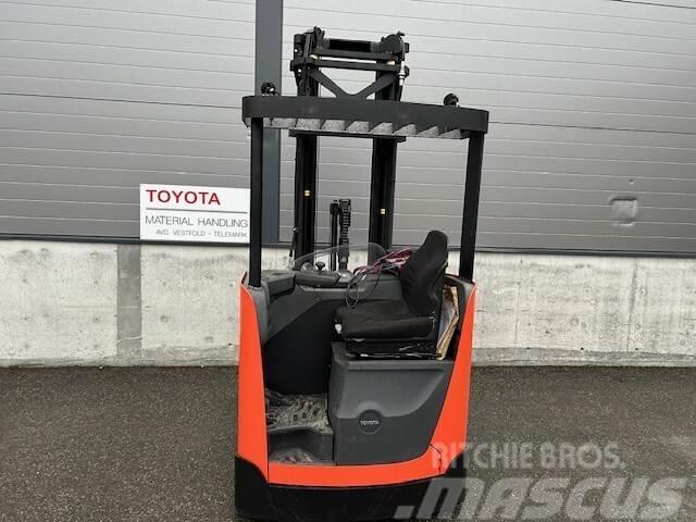 Toyota RRE120B Skjutstativtruck