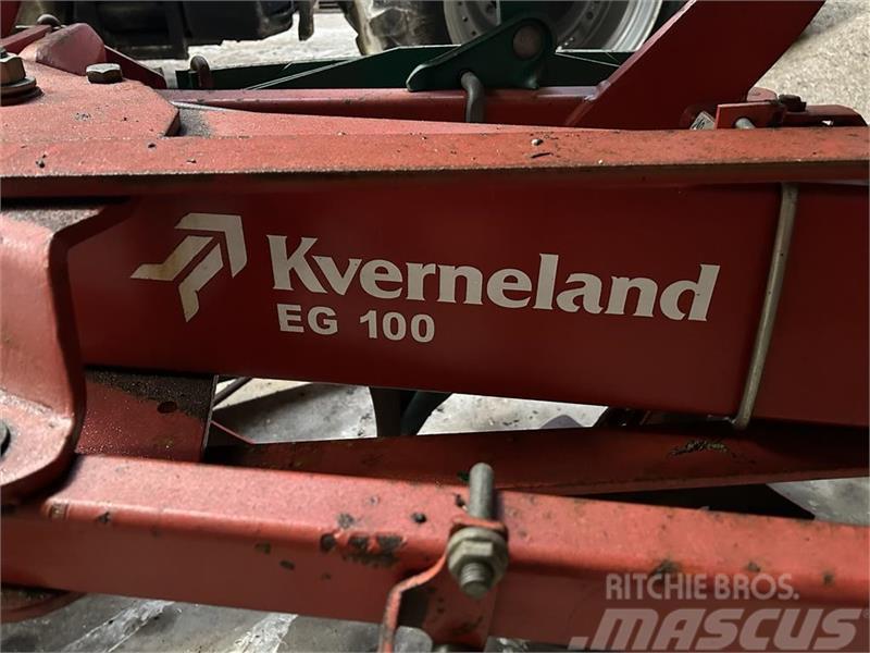 Kverneland EG 100/300 med pakker Växelplogar