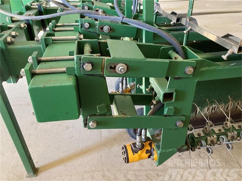  - - -  Christiaens Agro Systems - Rotorstrigle Övriga lantbruksmaskiner
