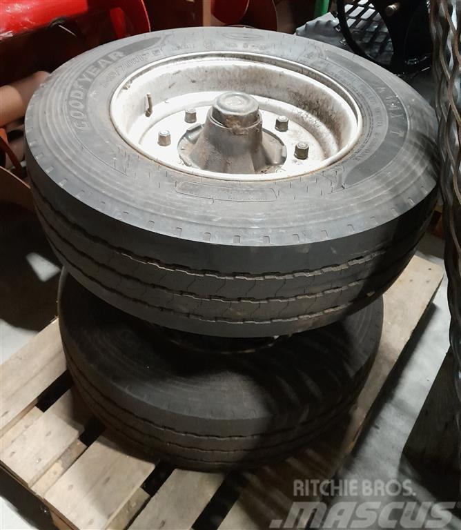 Goodyear 245/70 R17.5 Däck, hjul och fälgar